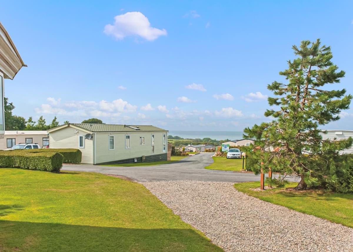 Ocean Heights Holiday Park New Quay  Exterior foto